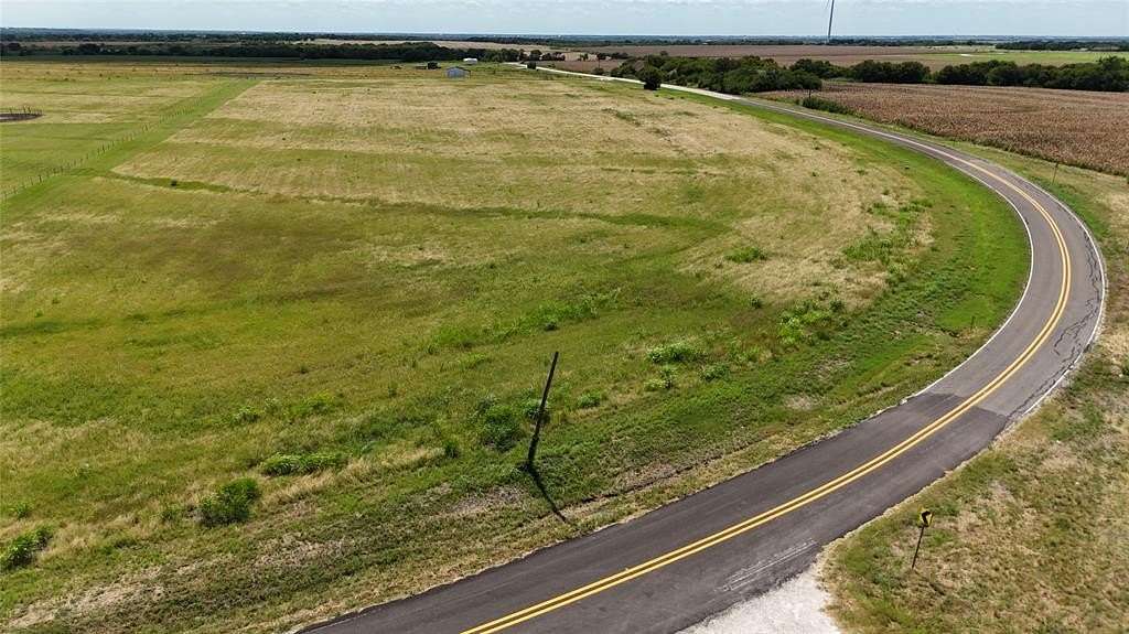 10 Acres of Agricultural Land for Sale in Mount Calm, Texas