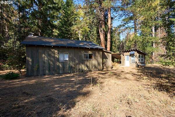 0.85 Acres of Residential Land with Home for Sale in Wallowa, Oregon