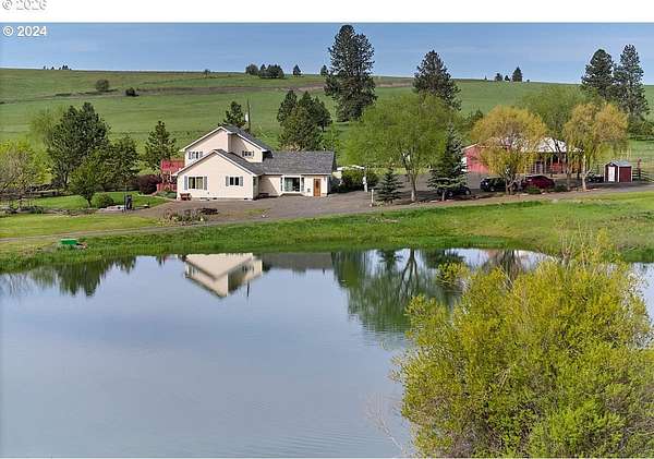 345 Acres of Agricultural Land with Home for Sale in Elgin, Oregon