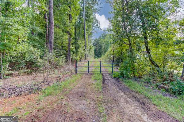 4.7 Acres of Residential Land for Sale in Flowery Branch, Georgia