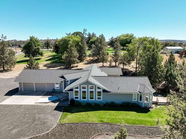 4.4 Acres of Residential Land with Home for Sale in Madras, Oregon