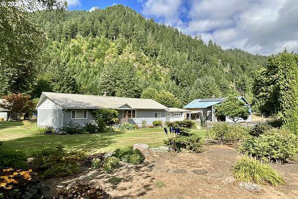 1.88 Acres of Residential Land with Home for Sale in Westfir, Oregon