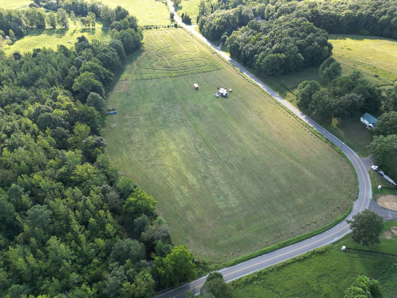 12 Acres of Land for Sale in McEwen, Tennessee