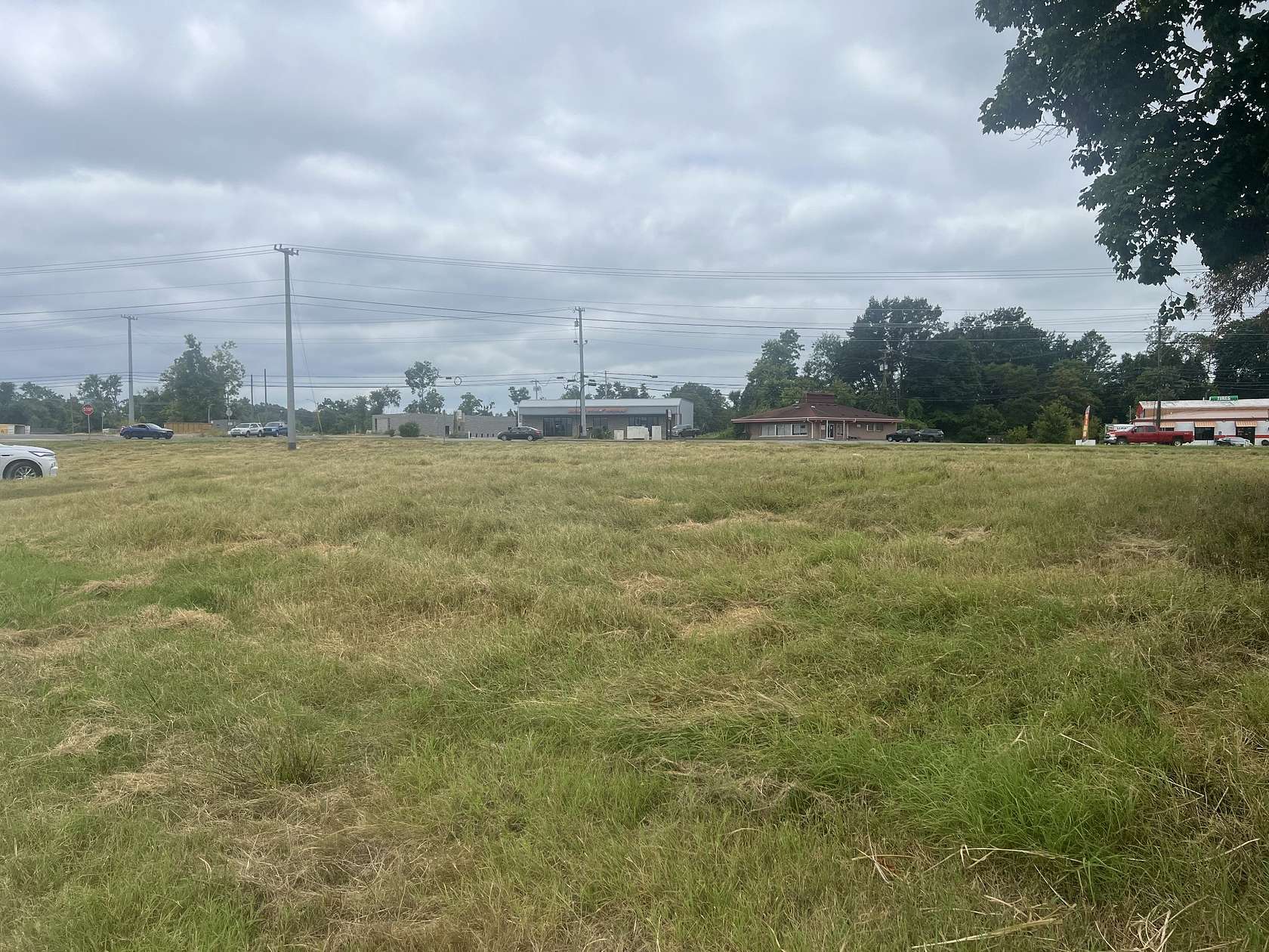 0.7 Acres of Commercial Land for Sale in Clarksville, Tennessee