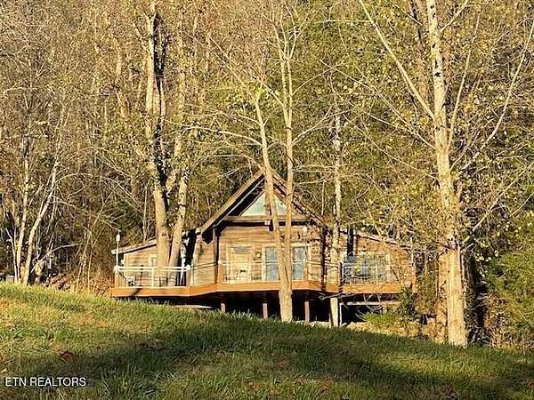 164 Acres of Recreational Land with Home for Sale in Gainesboro, Tennessee