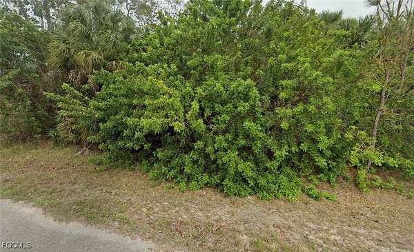0.5 Acres of Residential Land for Sale in Lehigh Acres, Florida