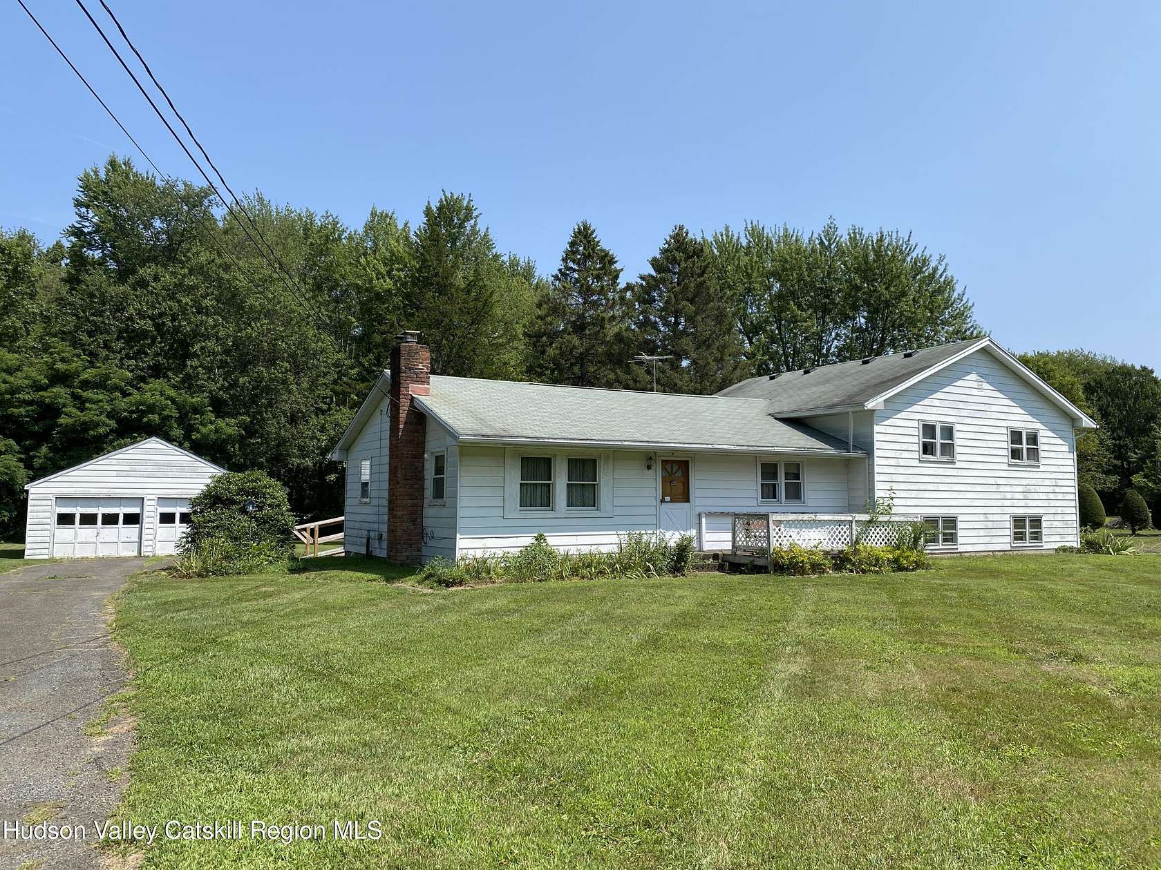 4.76 Acres of Residential Land with Home for Sale in Germantown, New York