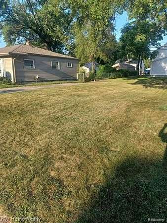 0.1 Acres of Residential Land for Sale in Hazel Park, Michigan
