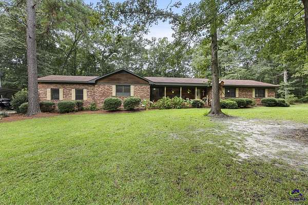 2 Acres of Residential Land with Home for Sale in Oglethorpe, Georgia