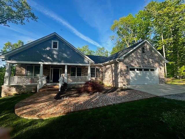 1.8 Acres of Land with Home for Sale in Franklin, Tennessee