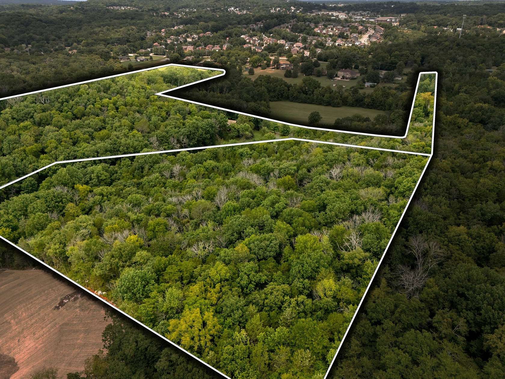 28.5 Acres of Recreational Land for Sale in Nashville, Tennessee