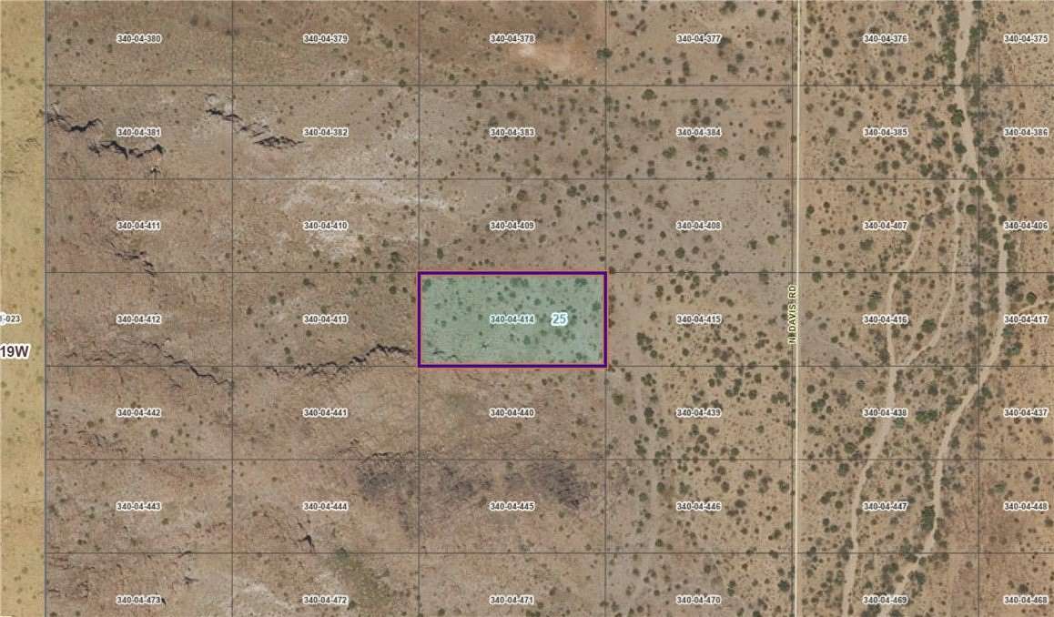 1.25 Acres of Land for Sale in Golden Valley, Arizona