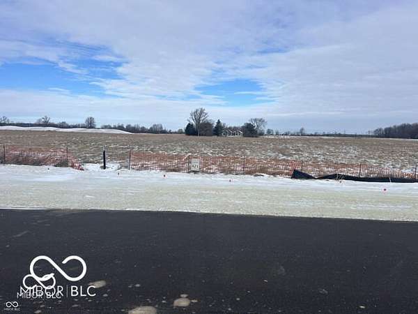 2 Acres of Residential Land with Home for Sale in Zionsville, Indiana