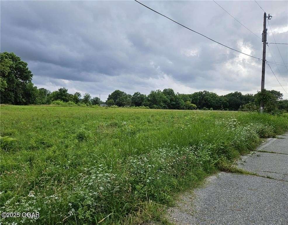 2 Acres of Residential Land for Sale in Pittsburg, Kansas