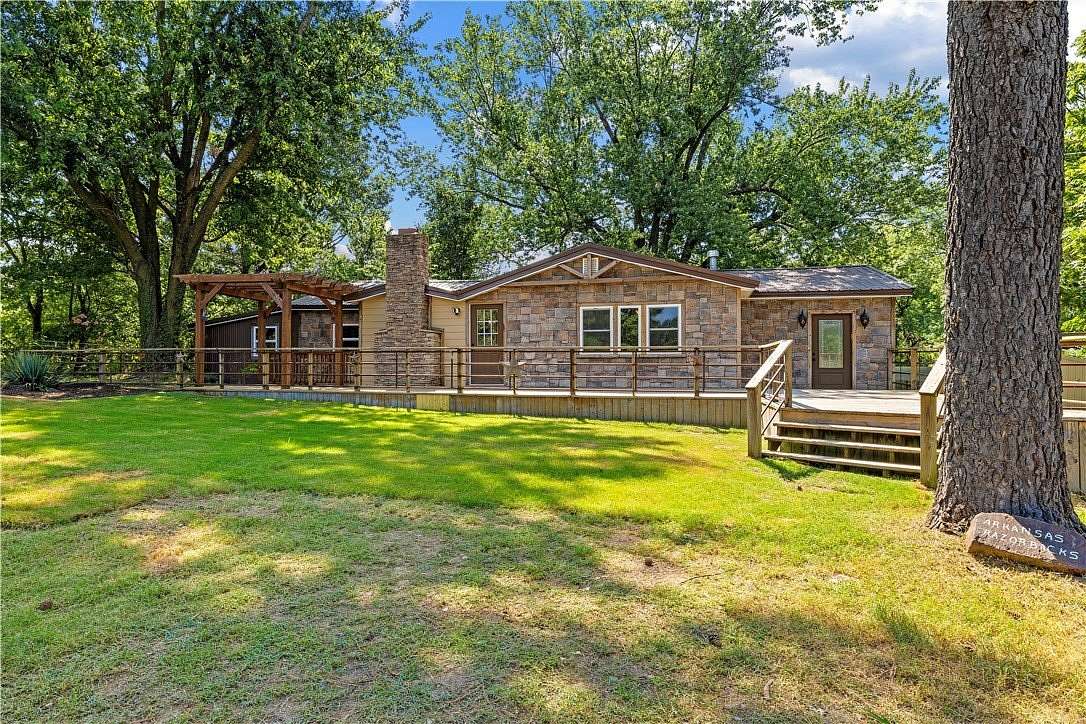 7 Acres of Land with Home for Sale in Hiwasse, Arkansas