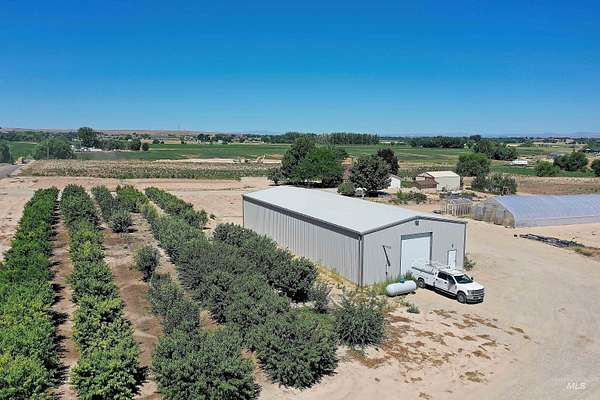 37.4 Acres of Agricultural Land with Home for Sale in New Plymouth, Idaho