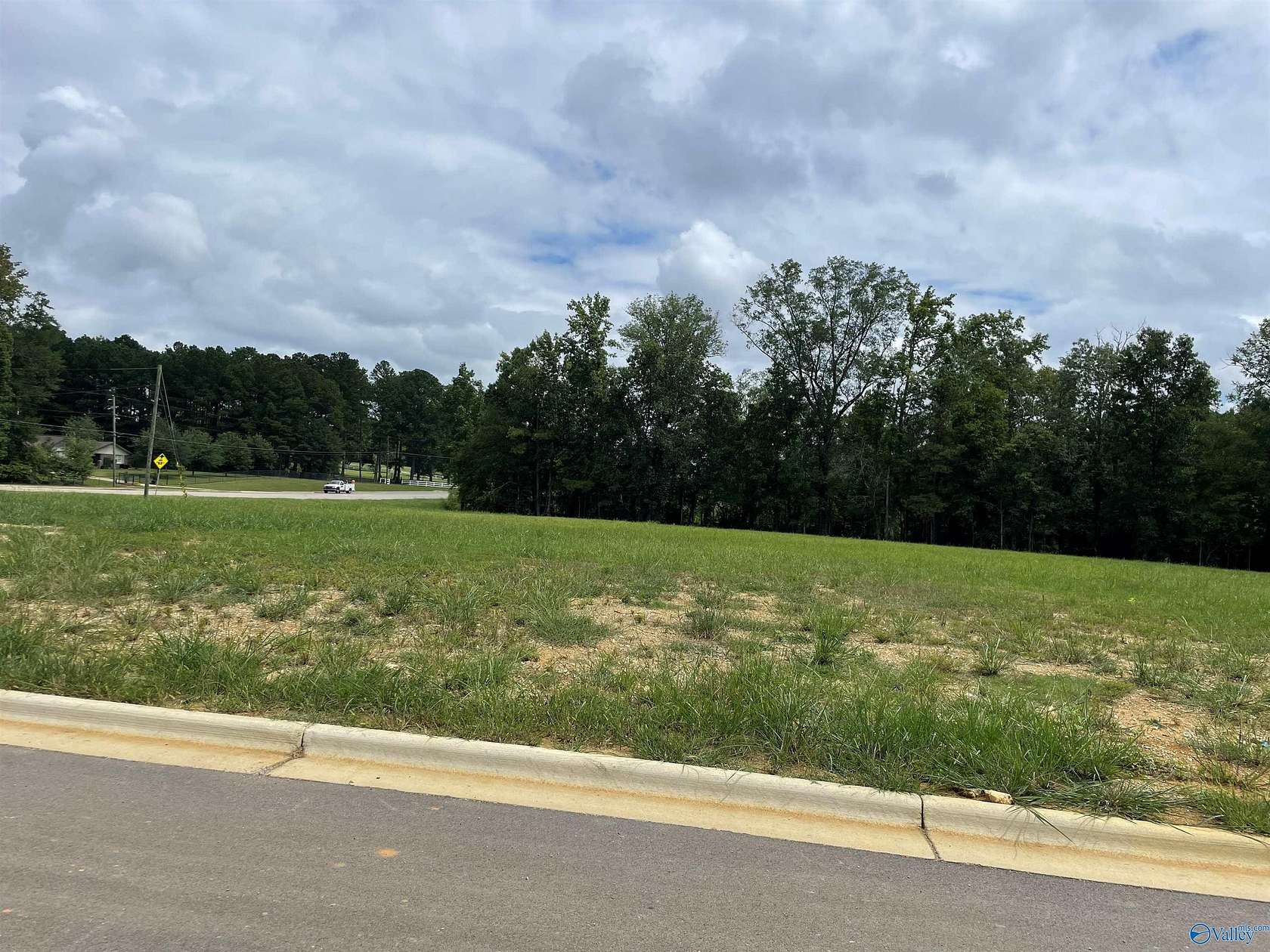 0.9 Acres of Commercial Land for Sale in Rainbow City, Alabama