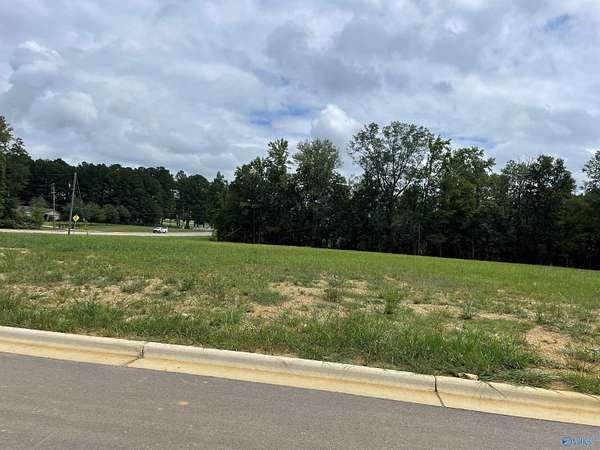 0.9 Acres of Commercial Land for Sale in Rainbow City, Alabama