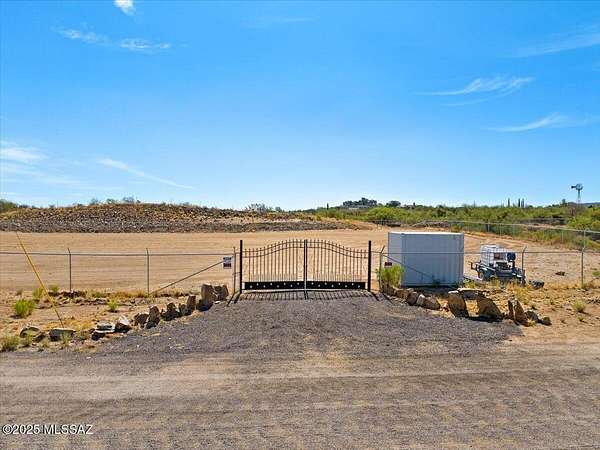 2.16 Acres of Commercial Land for Sale in Oracle, Arizona