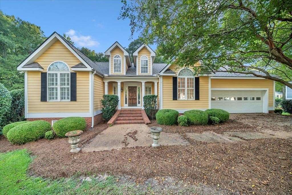 2.1 Acres of Land with Home for Sale in Americus, Georgia
