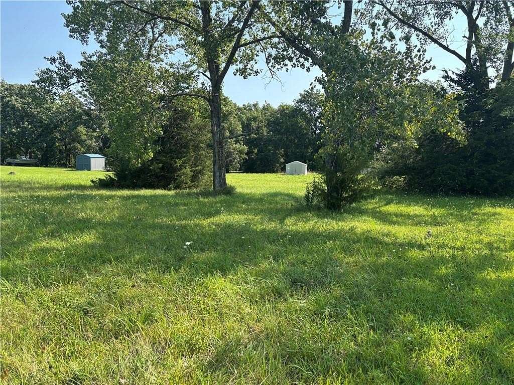 0.37 Acres of Residential Land for Sale in Gallatin, Missouri