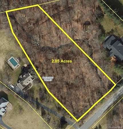 2 Acres of Residential Land for Sale in Pleasant Valley, New York