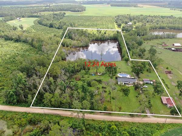 12.2 Acres of Recreational Land with Home for Sale in West Green, Georgia