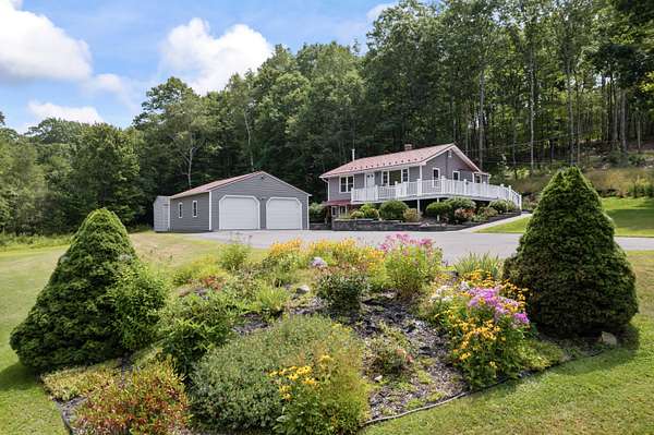 3 Acres of Residential Land with Home for Sale in Richmond, Maine