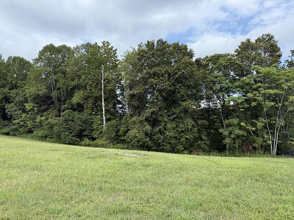1.25 Acres of Land for Sale in Russell Springs, Kentucky