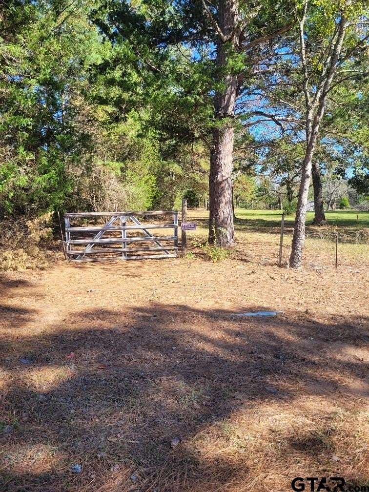 18 Acres of Recreational Land for Sale in Arp, Texas