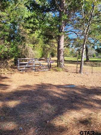 18 Acres of Recreational Land for Sale in Arp, Texas