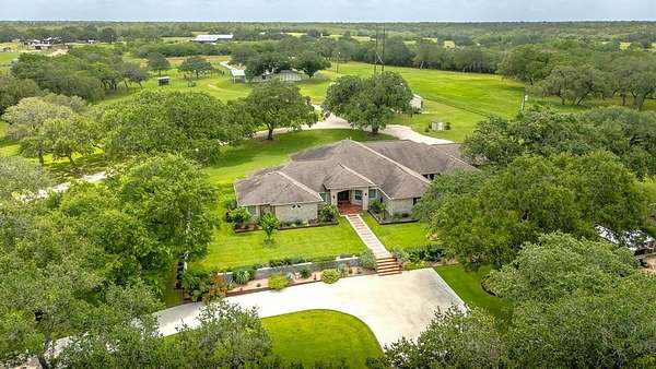 16.7 Acres of Land with Home for Sale in Cuero, Texas