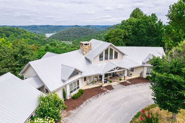 5.19 Acres of Residential Land with Home for Sale in Smithville, Tennessee