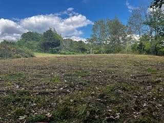 2.7 Acres of Residential Land for Sale in Baxter, Tennessee