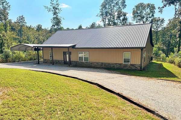 6.4 Acres of Residential Land with Home for Sale in Tullahoma, Tennessee