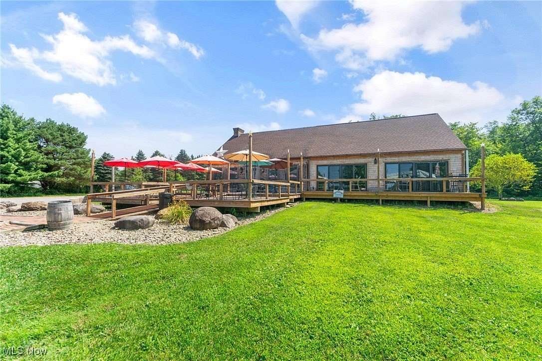 5 Acres of Improved Land for Sale in Cortland, Ohio