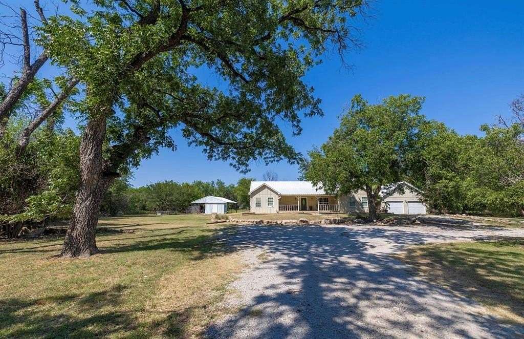 3.32 Acres of Residential Land with Home for Sale in Brownwood, Texas