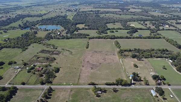 14.2 Acres of Land for Sale in Sulphur Springs, Texas
