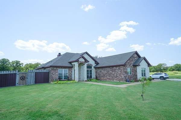 3.63 Acres of Residential Land with Home for Sale in Waco, Texas