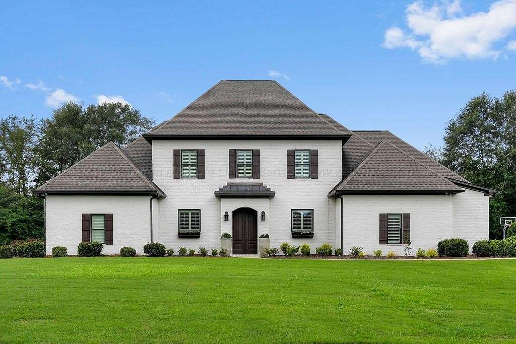 1.5 Acres of Residential Land with Home for Sale in Jasper, Alabama