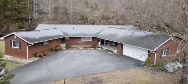 27 Acres of Land with Home for Sale in Avawam, Kentucky