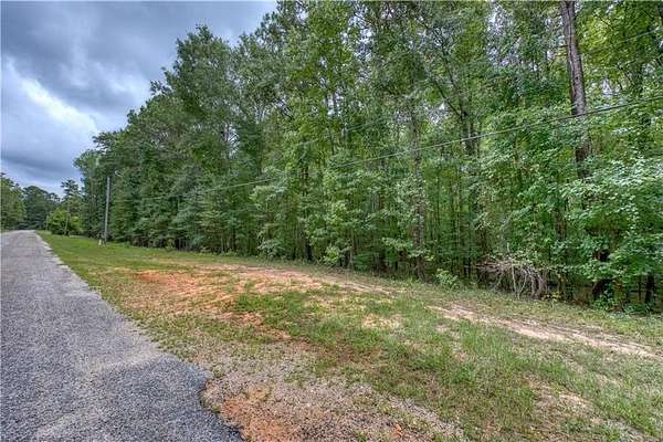 3.19 Acres of Residential Land for Sale in Phenix City, Alabama