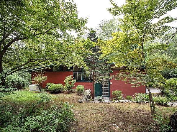 1.5 Acres of Residential Land with Home for Sale in Woodbridge, Connecticut