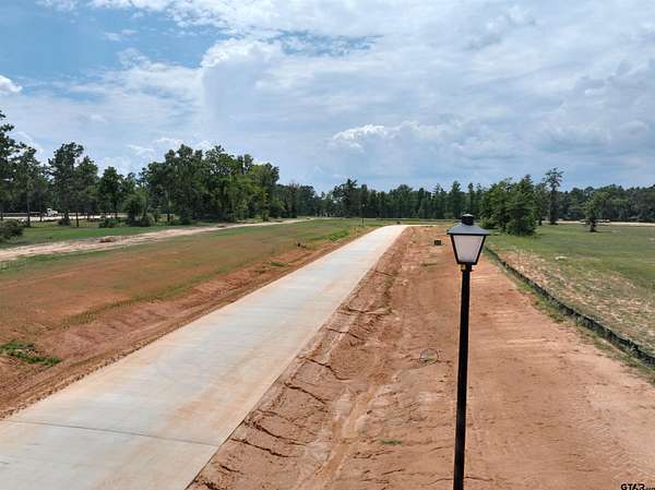 0.71 Acres of Residential Land for Sale in Whitehouse, Texas