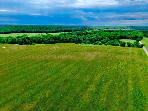 271 Acres of Recreational Land & Farm for Sale in Havana, Kansas
