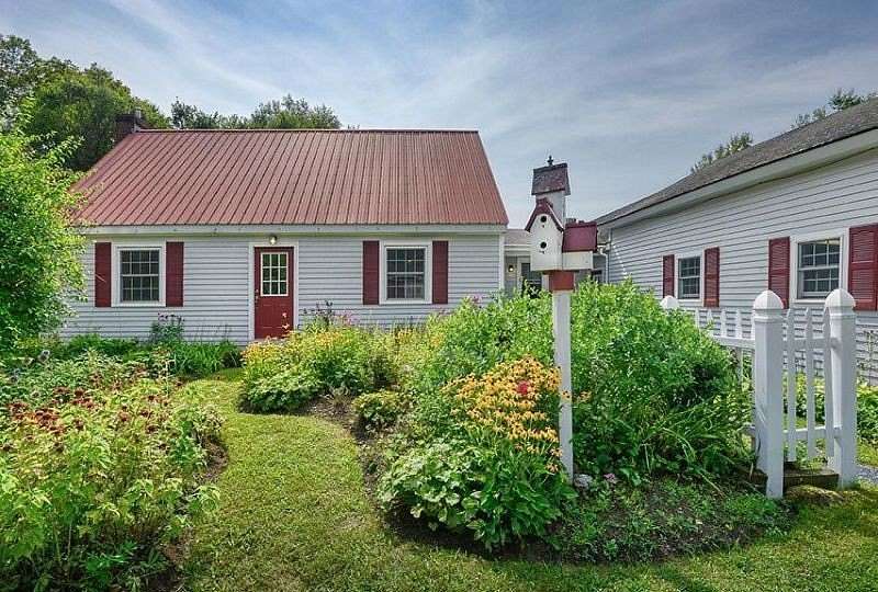 2.33 Acres of Residential Land with Home for Sale in Rockingham, Vermont