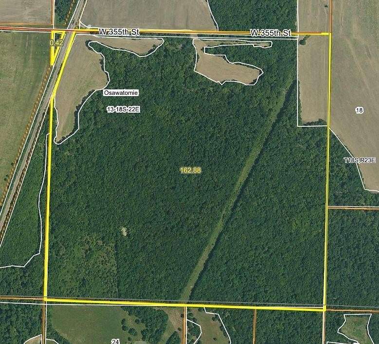 164 Acres of Recreational Land for Sale in Osawatomie, Kansas