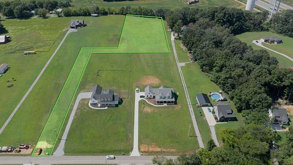 2.83 Acres of Residential Land for Sale in Cross Plains, Tennessee