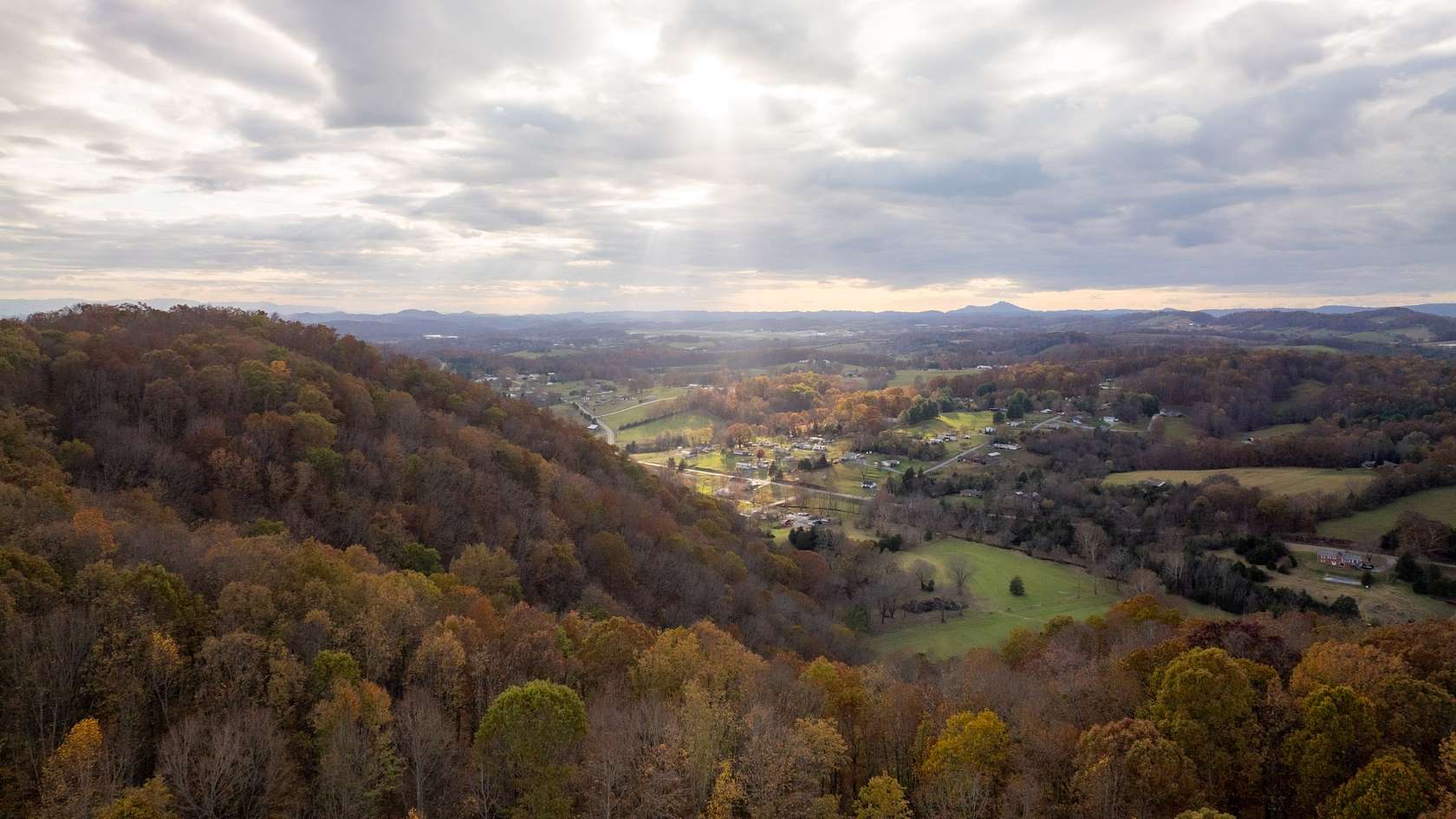 273 Acres of Land for Sale in Blountville, Tennessee