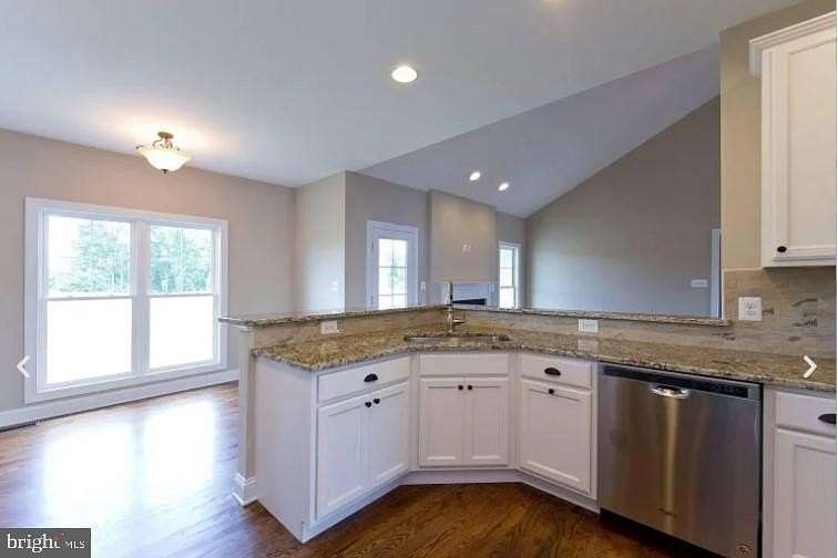 21 Acres of Recreational Land with Home for Sale in High View, West Virginia